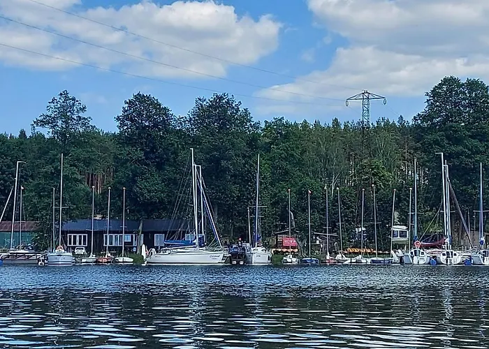 Farwne Checze Semesterbostad Wdzydze Kiszewskie