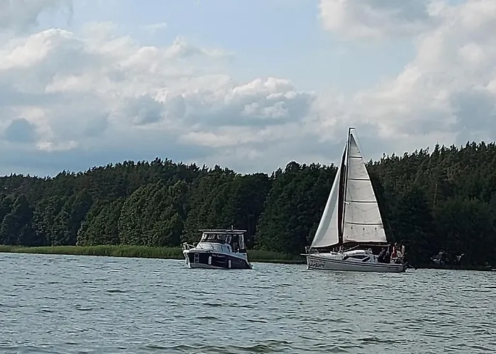 Farwne Checze Semesterbostad Wdzydze Kiszewskie