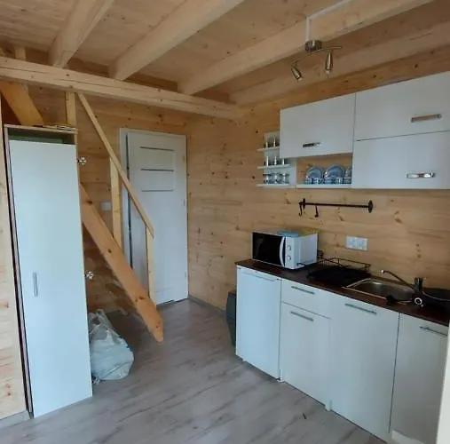 Semesterbostad Farwne Checze *